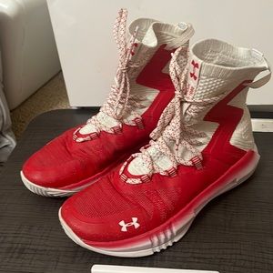 Woman’s volleyball shoes